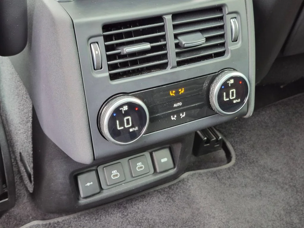 Used 2022 Gray Land Rover S R-Dynamic image 29