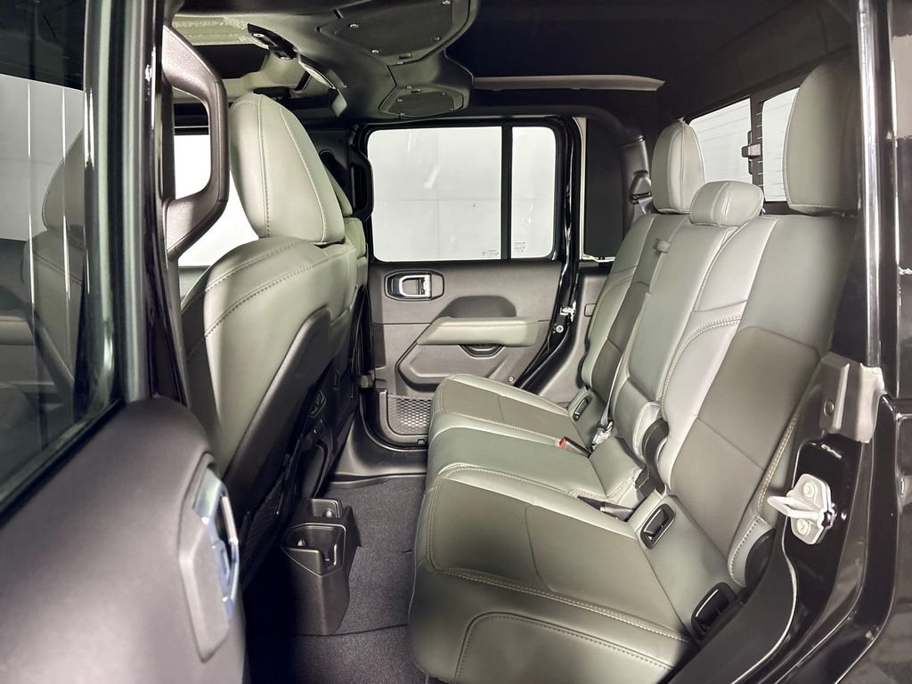 New 2026 Black Clearcoat Jeep Mojave X image 20