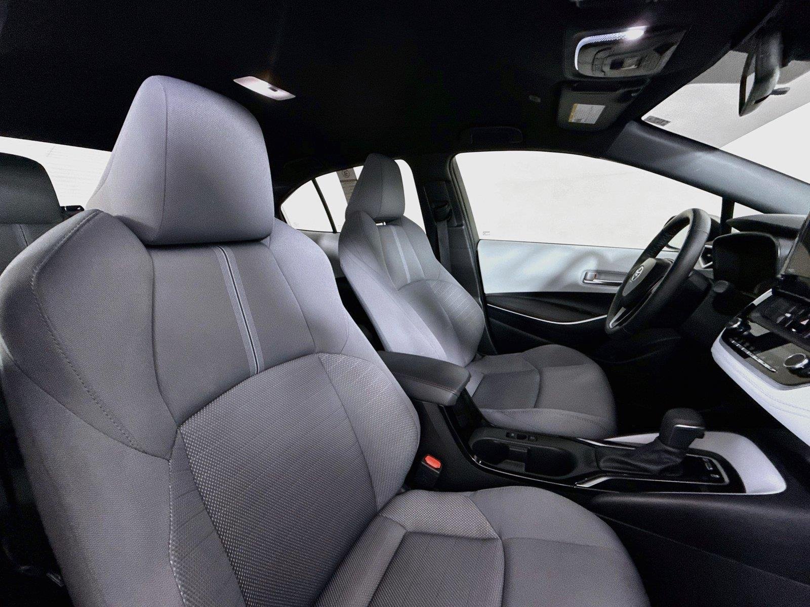 Certified Used 2025 Classic Silver Metallic Toyota SE image 39