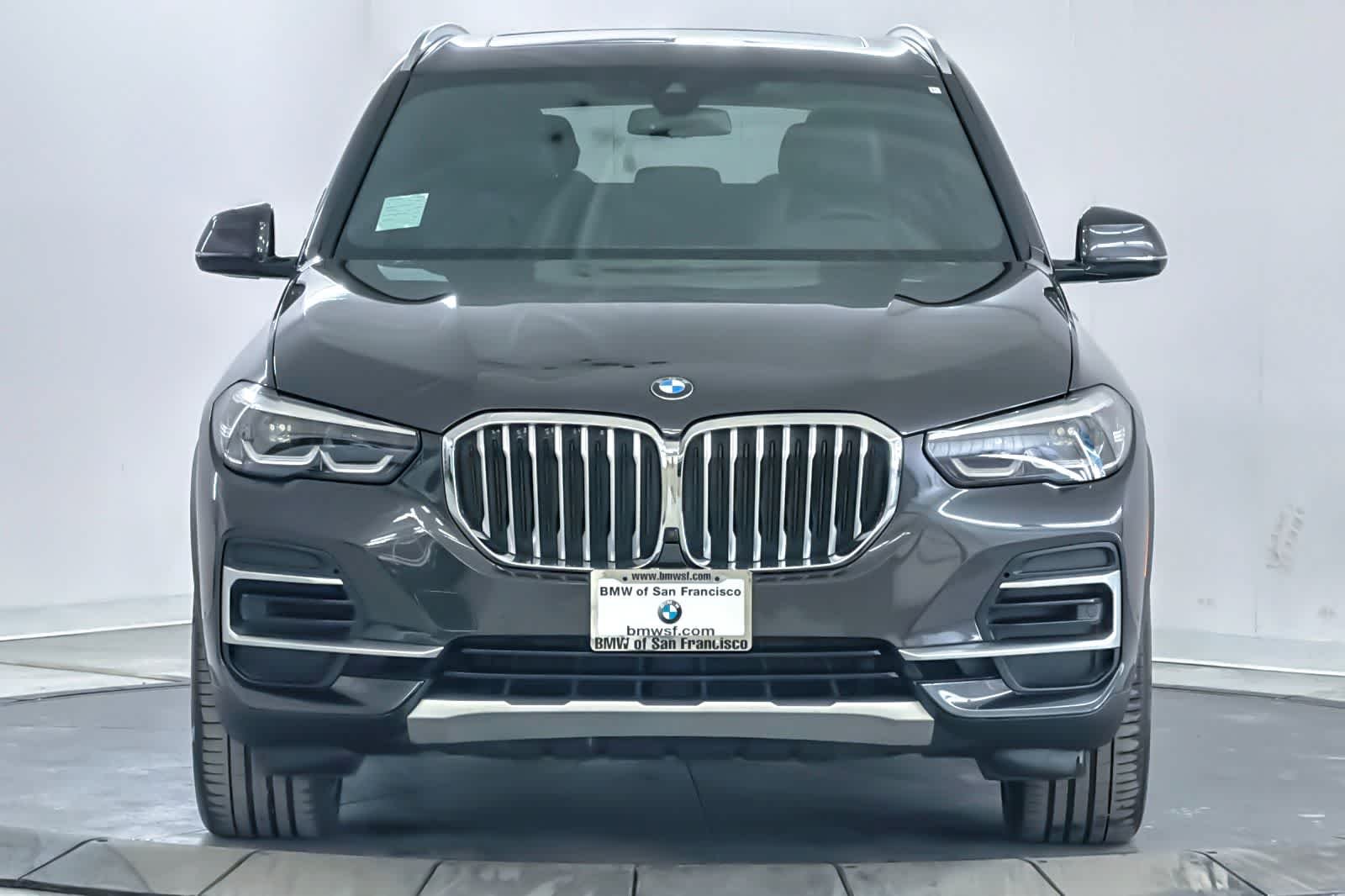 Used 2023 Dark Graphite Metallic BMW xDrive40i image 10