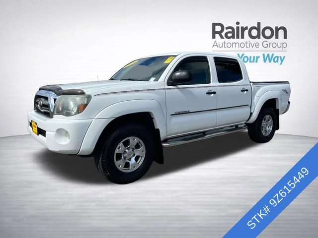 Used 2009 Super White Toyota  image 3