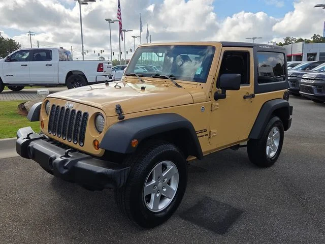 Used 2013 Beige Jeep Sport image 3