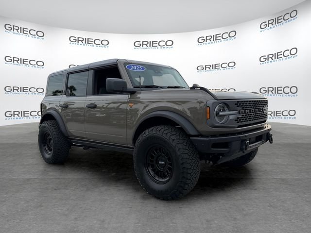 2025 Ford Bronco Badlands 4x4's photo