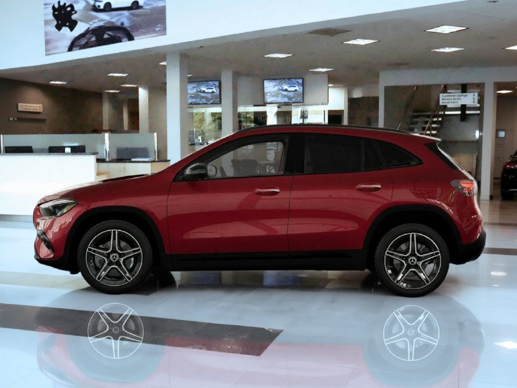 New 2026 MANUFAKTUR Patagonia Red Metallic Mercedes-Benz GLA 250 image 33