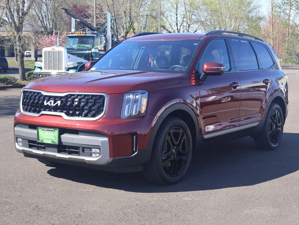 Used 2023 Red Kia SX-Prestige X-Line image 11