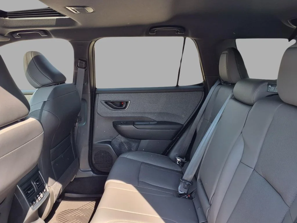 New 2026 CRYSTAL BLACK SILICA Subaru Limited image 7