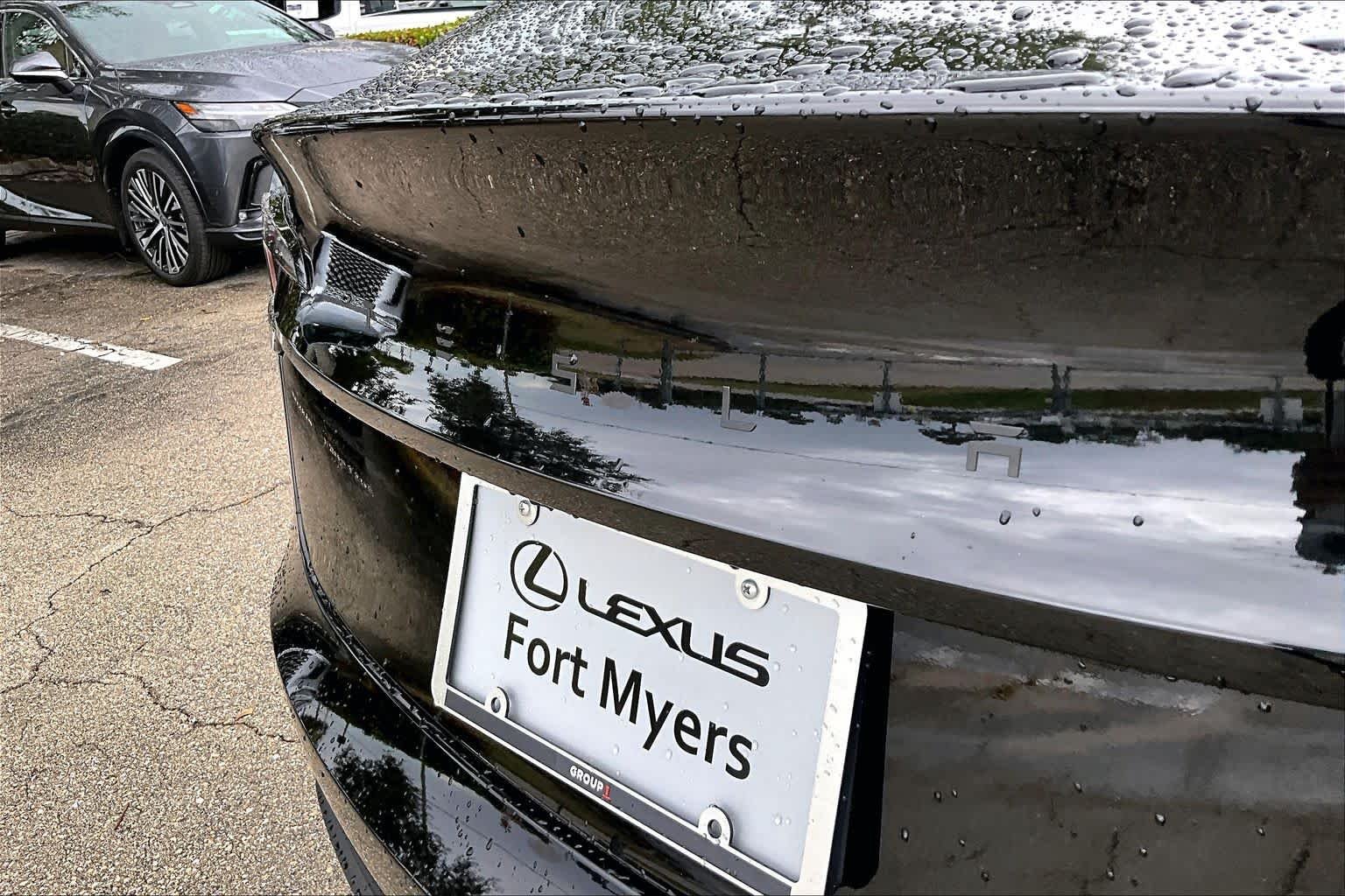 Used 2025  Tesla Long Range image 29