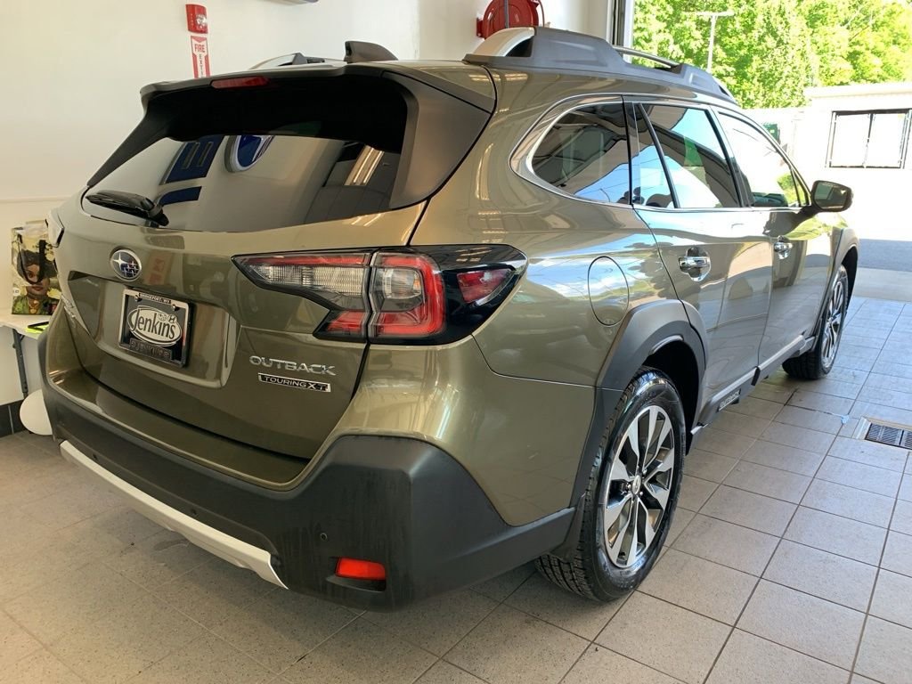 2023 Subaru Outback Touring - Photo 17