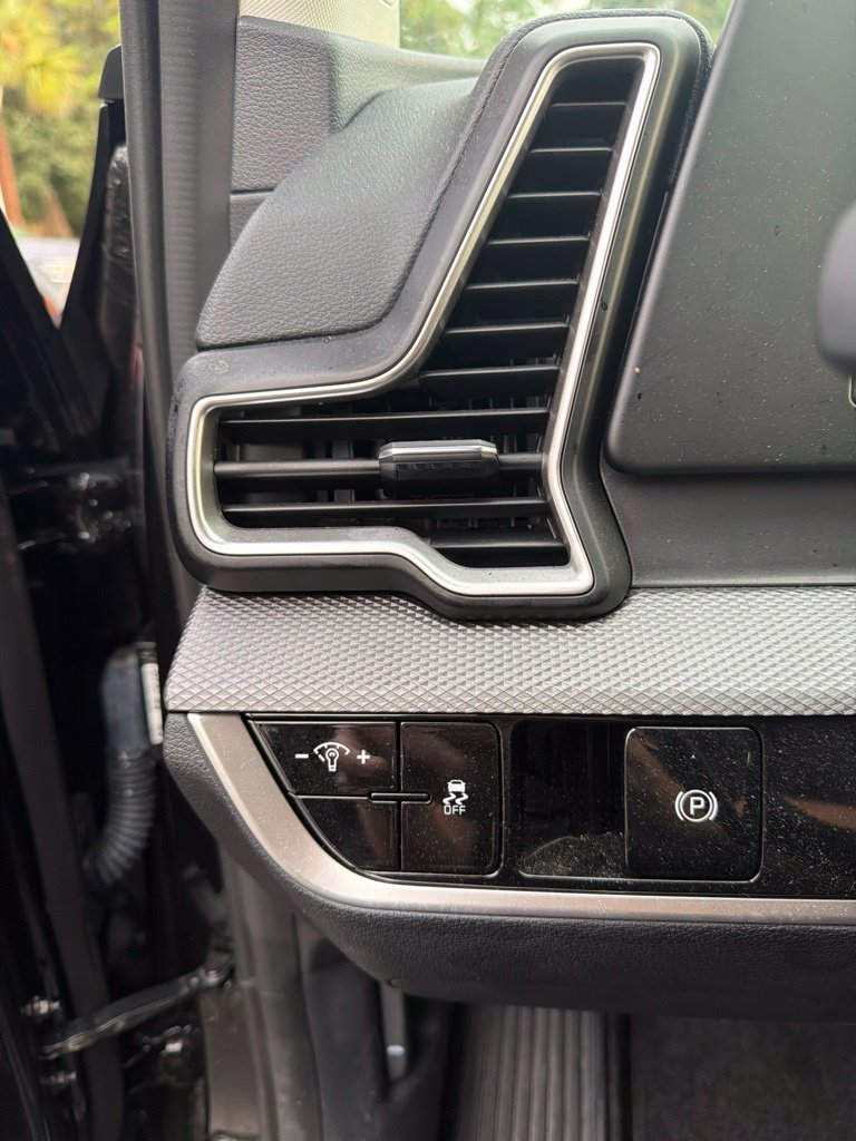 Certified Used 2025 Fusion Black Kia LX image 18