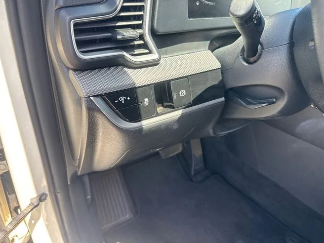 Certified Used 2023 White Kia LX image 14