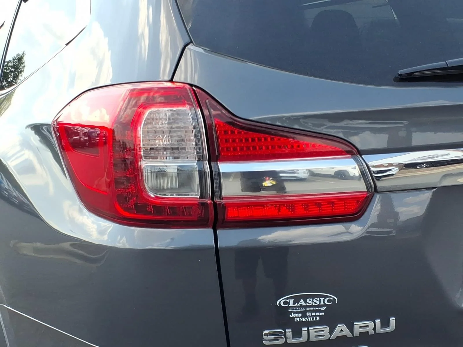 Used 2019 Magnetite Gray Metallic Subaru Touring image 17