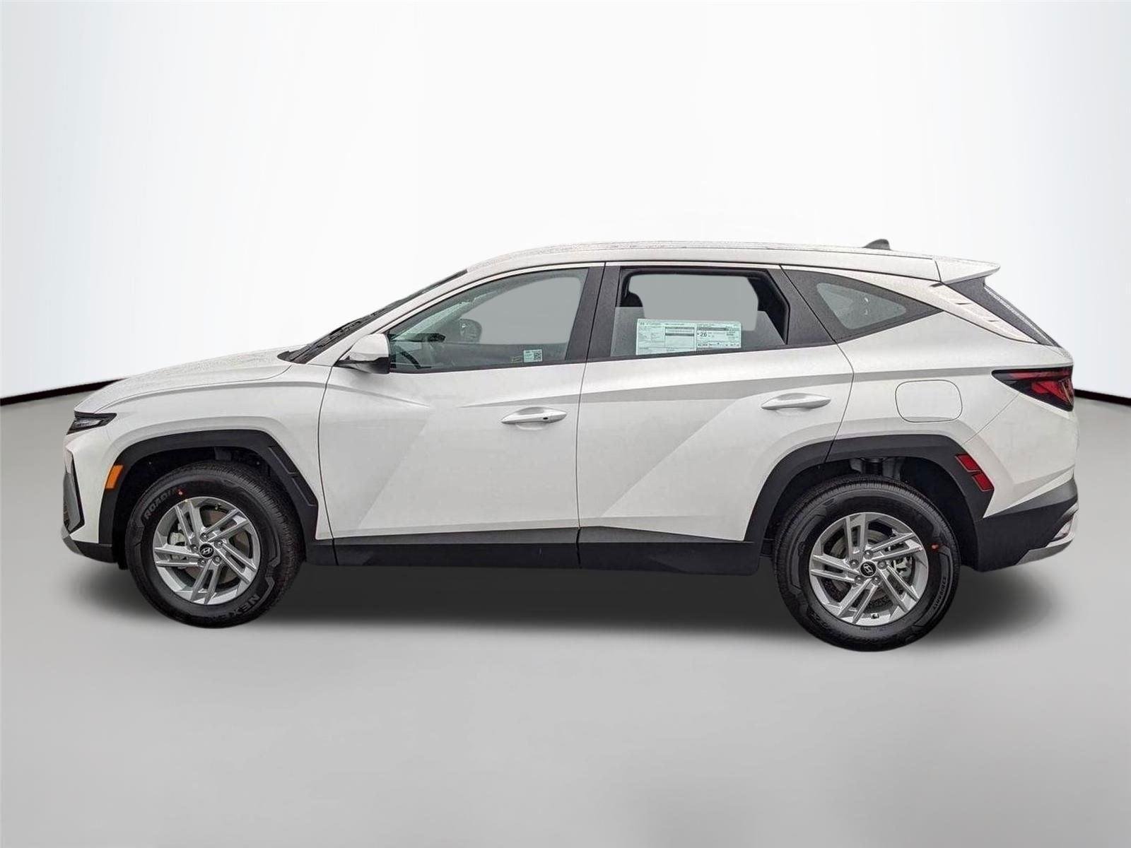 Used 2025 Serenity White Pearl Hyundai SE image 8