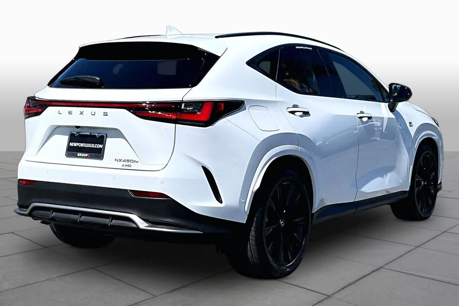 Certified Used 2025 ULTRA WHITE Lexus F SPORT Handling image 12