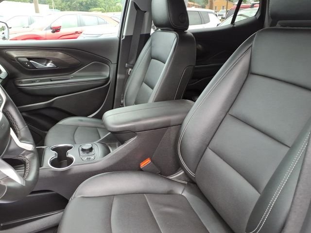 Used 2024 Silver GMC SLT image 10