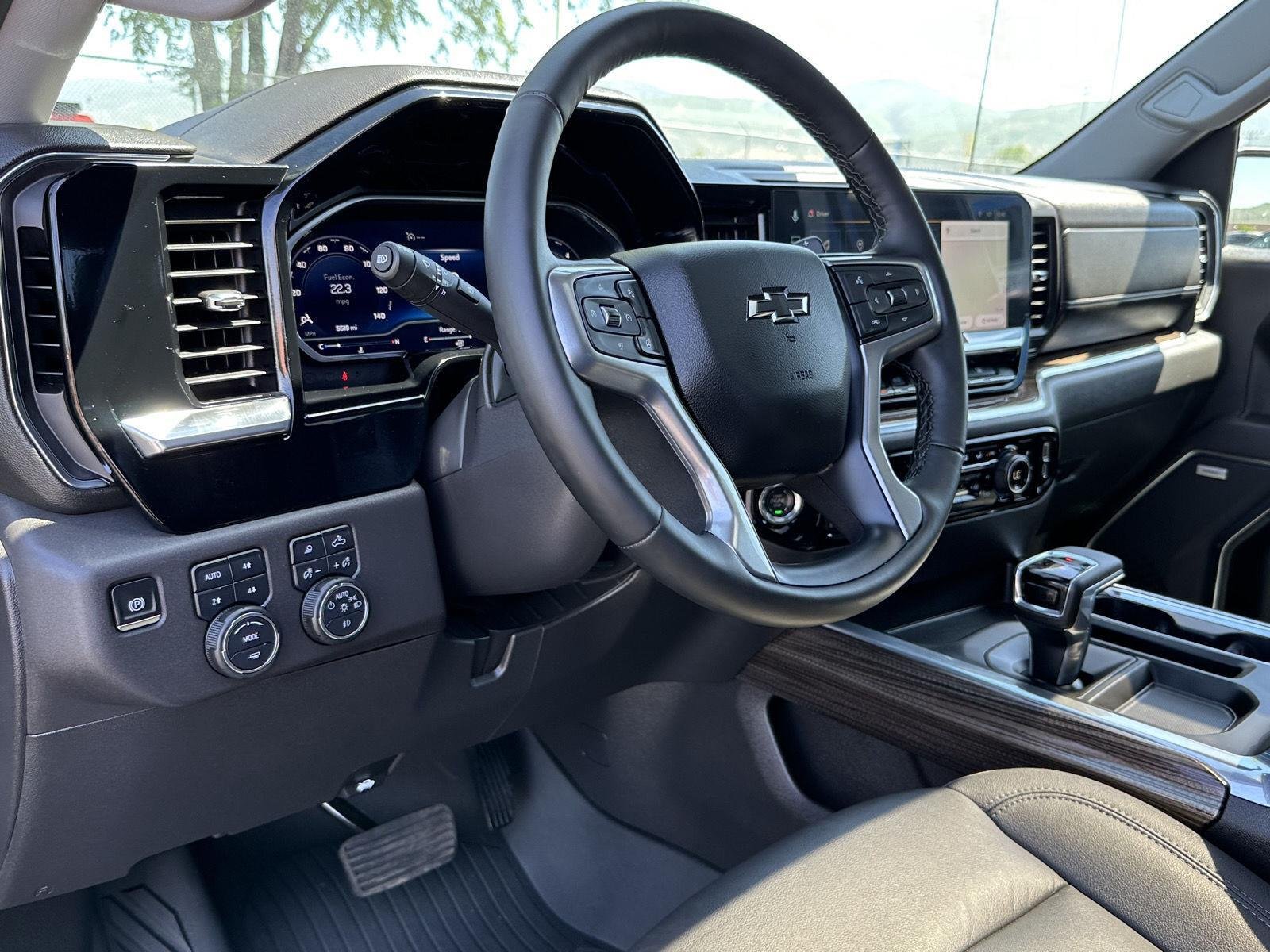 2025 Chevrolet Silverado 1500 LT Trail Boss - Photo 28