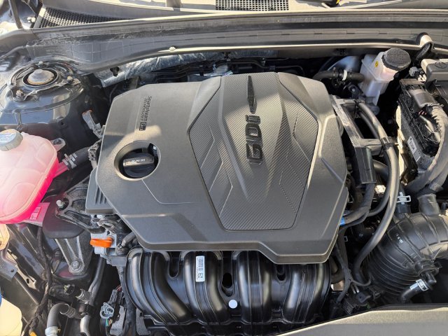 Used 2025 Gray Kia LXS image 7