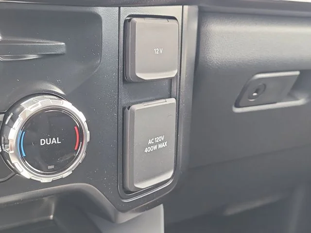 New 2026 Oxford White Ford Lariat image 26