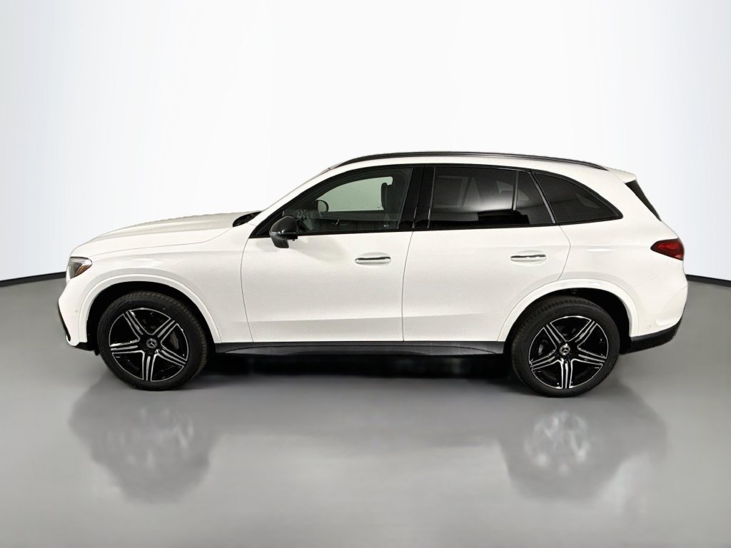 New 2027 Polar White Mercedes-Benz GLC 300 image 37