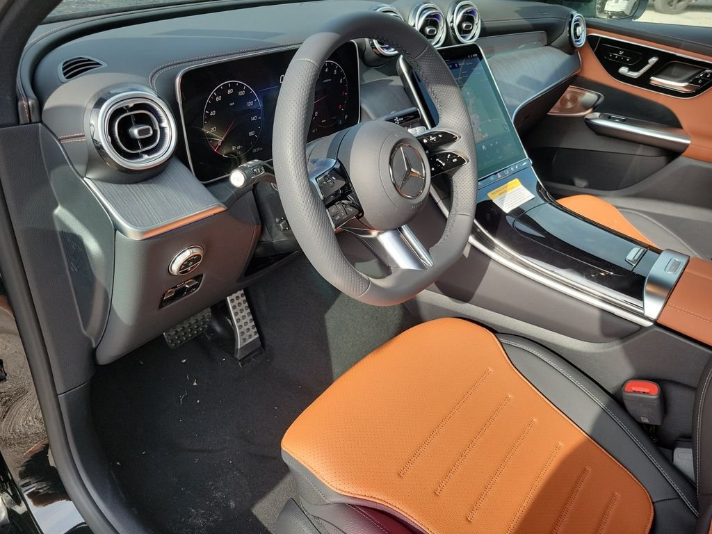 New 2026 Black Mercedes-Benz GLC 300 image 19