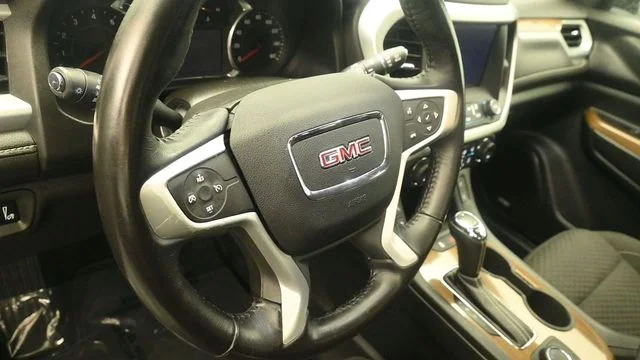 Used 2019 Iridium Metallic GMC SLE-2 image 16