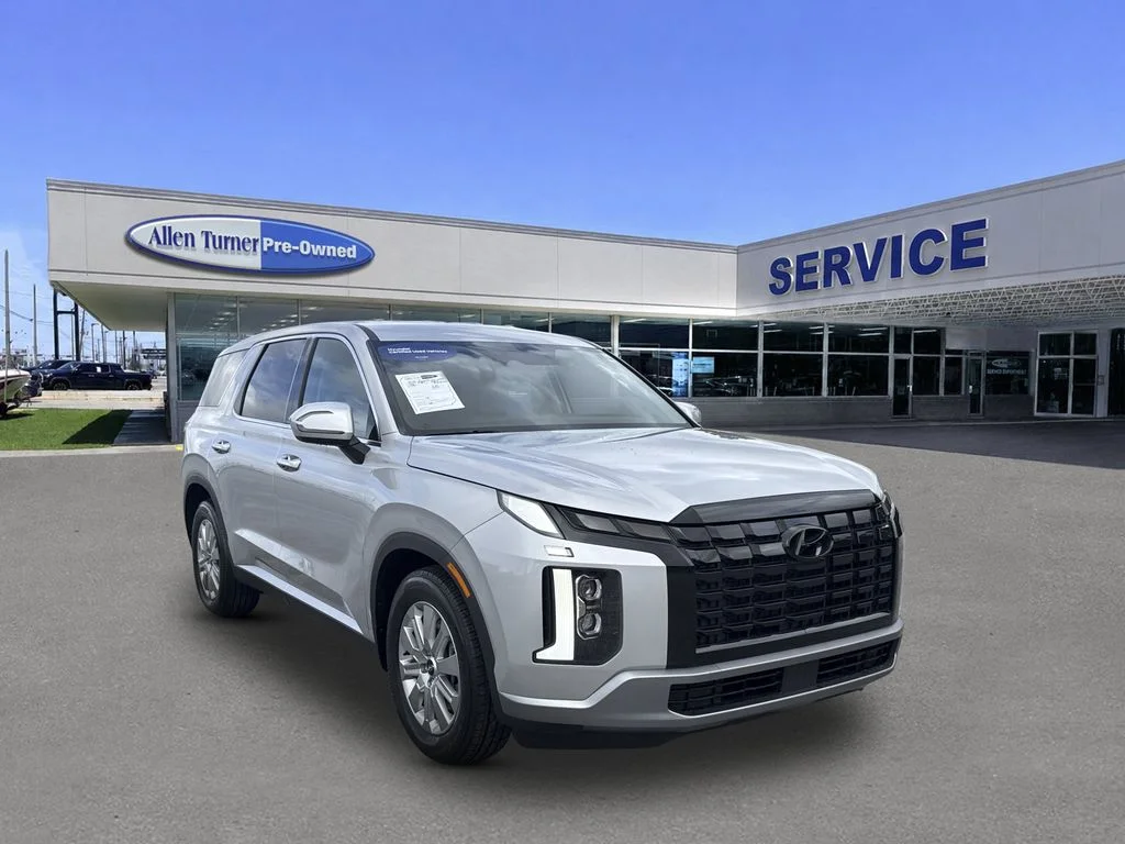 Used 2023 Typhoon Silver Hyundai SE image 2