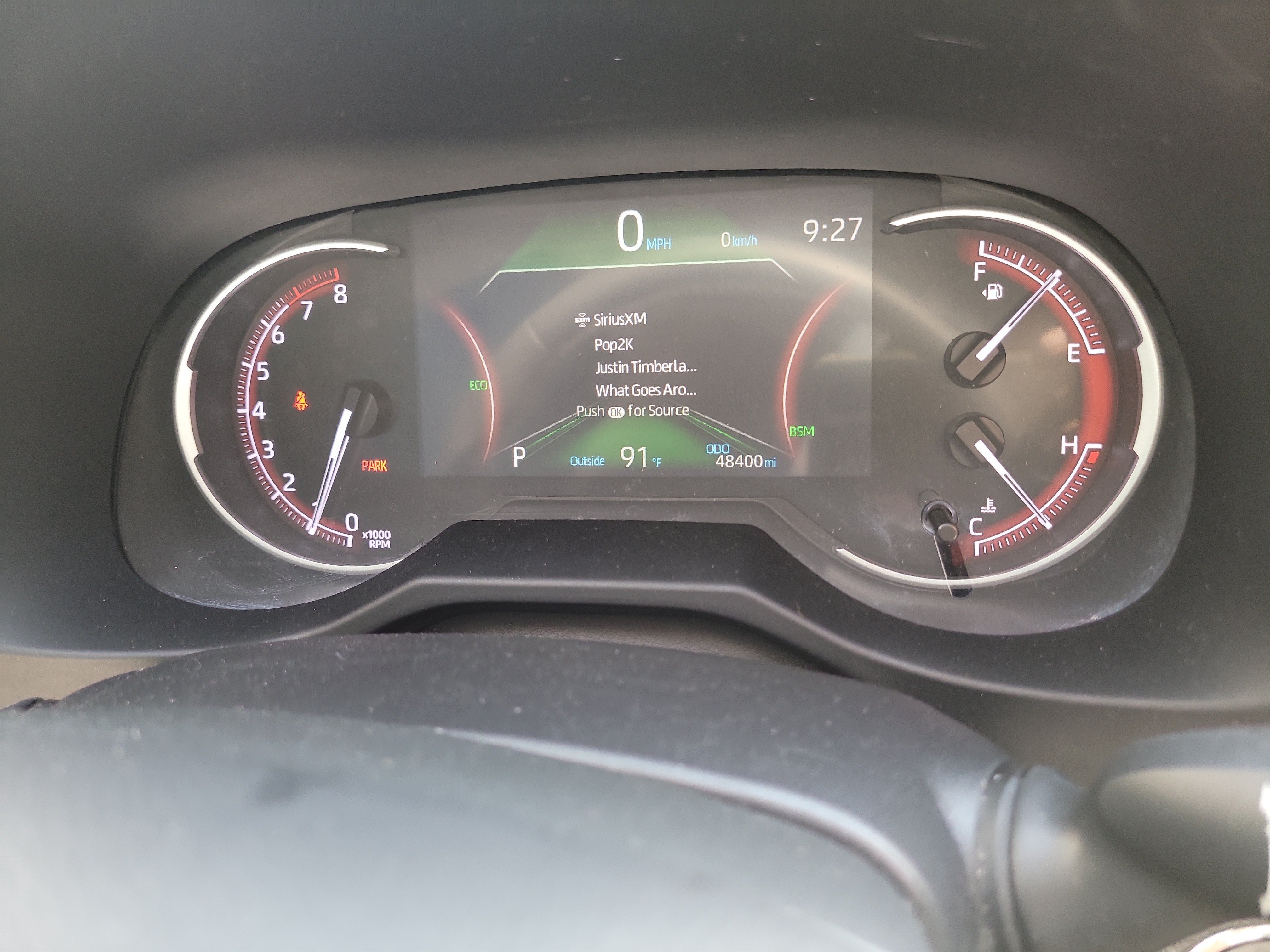 Used 2024 Magnetic Gray Metallic Toyota XLE Premium image 31