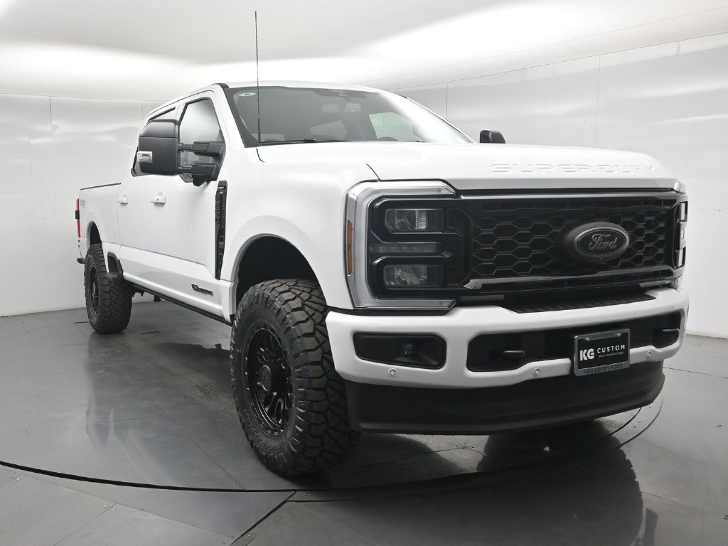 New 2026 Oxford White Ford Lariat image 22