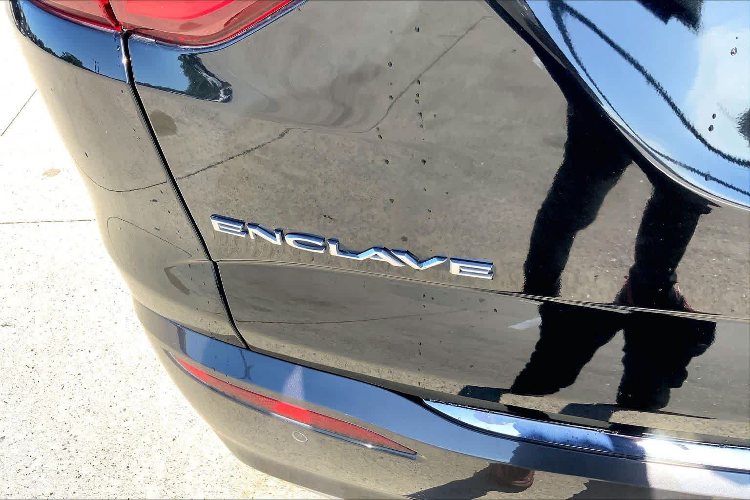 Used 2020 Ebony Twilight Metallic Buick Essence image 10