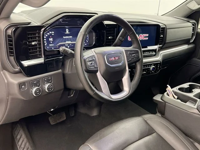 2025 GMC Sierra 1500 SLT - Photo 7