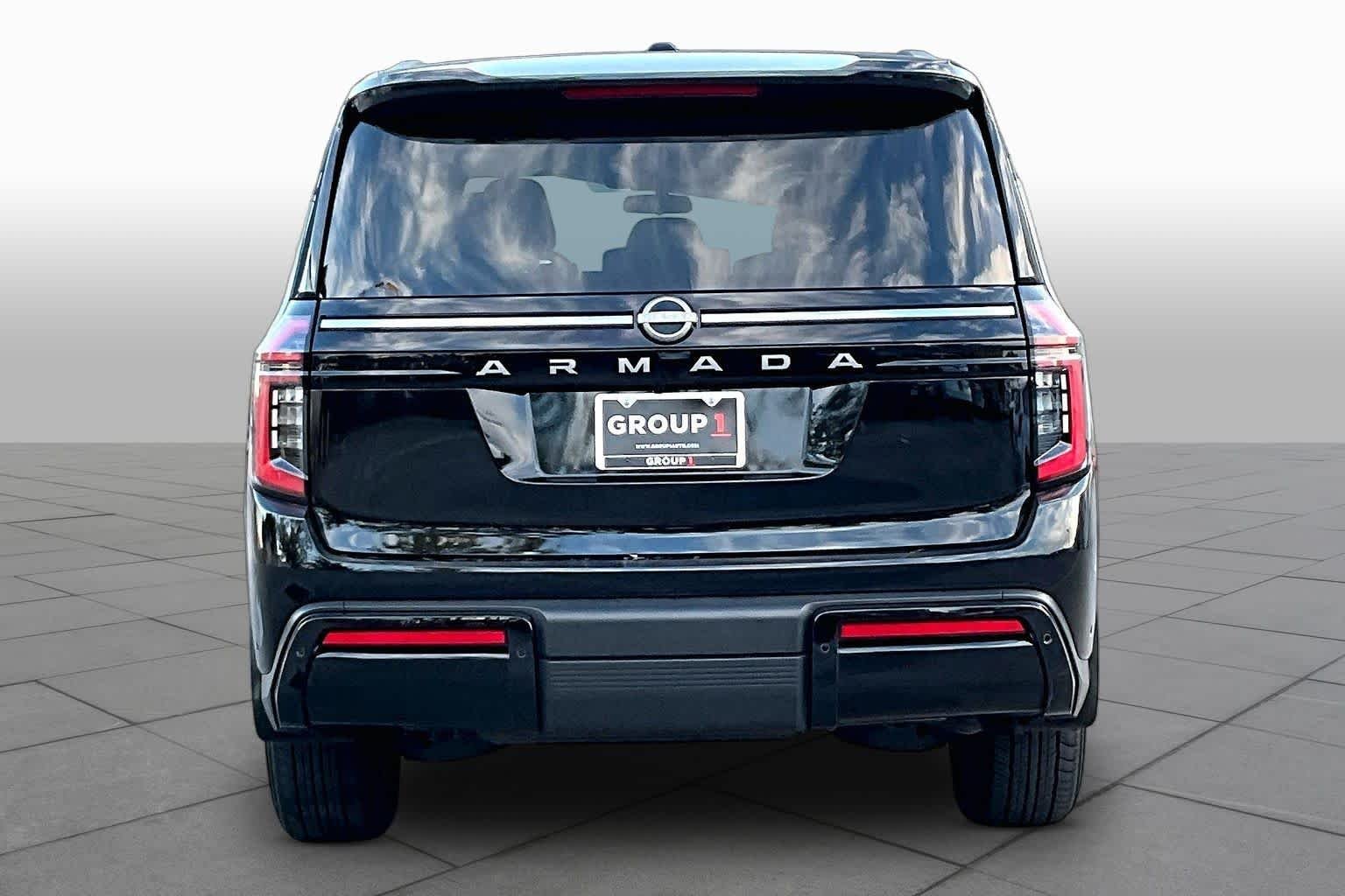 Used 2025 Super Black Nissan SV image 5