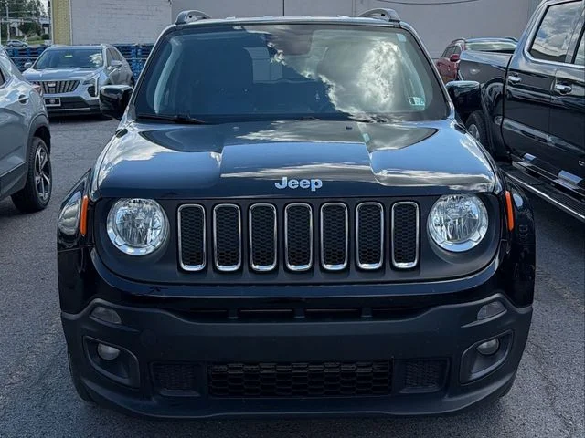 Used 2018 Black Jeep Latitude image 3