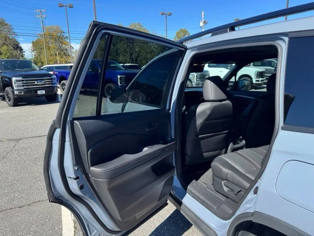 Used 2023 Gray Honda TrailSport image 10