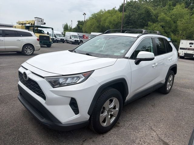 2021 Toyota RAV4 XLE FWD's photo