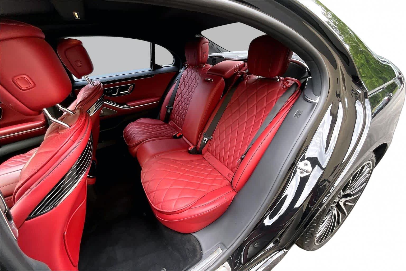 Used 2023 Obsidian Black Mercedes-Benz S 580 image 21