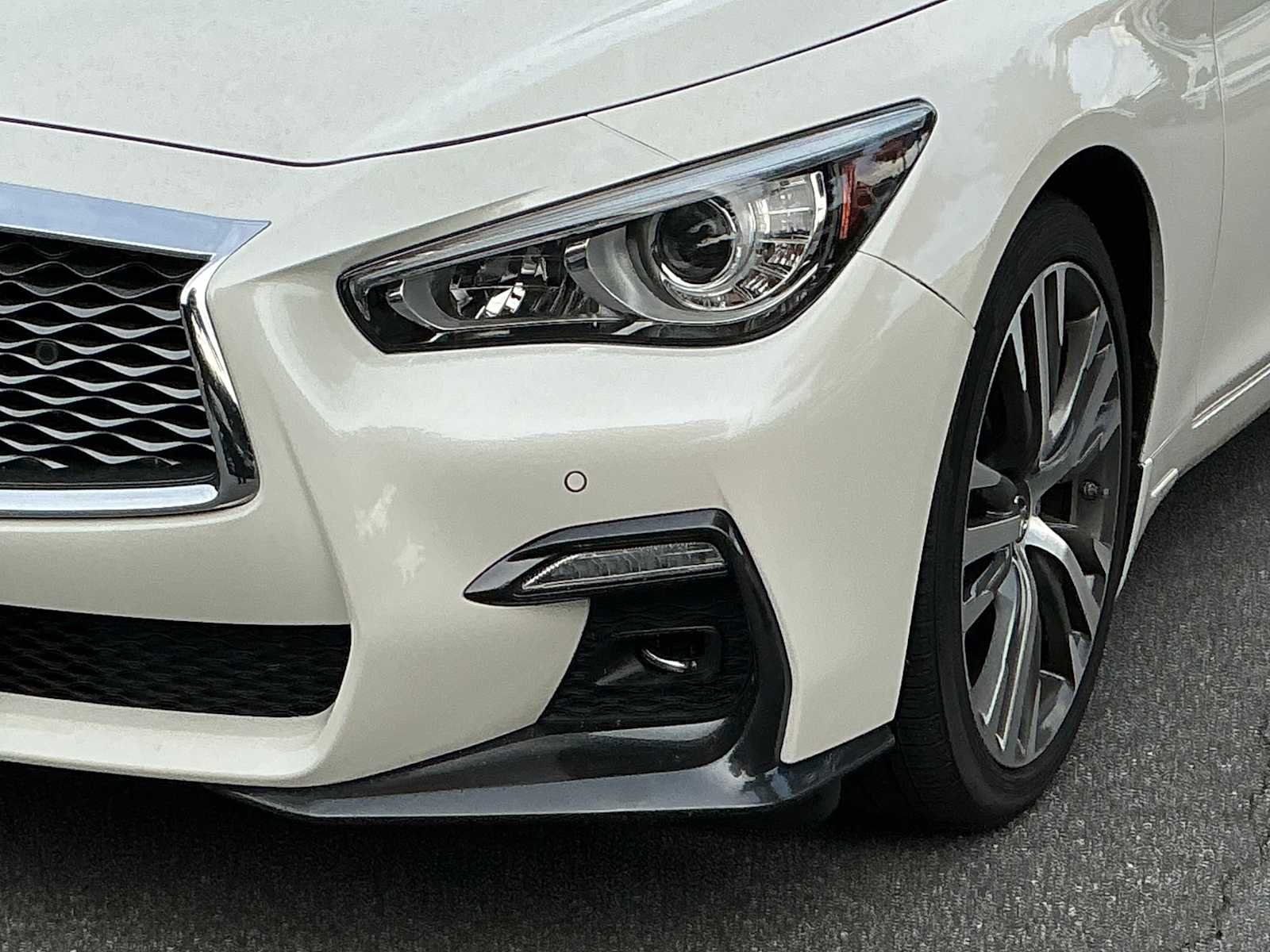 Used 2021 Majestic White INFINITI 3.0t SENSORY image 11