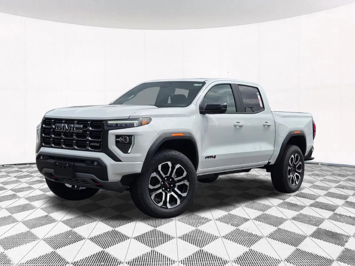New 2026 Summit White GMC AT4 image 2