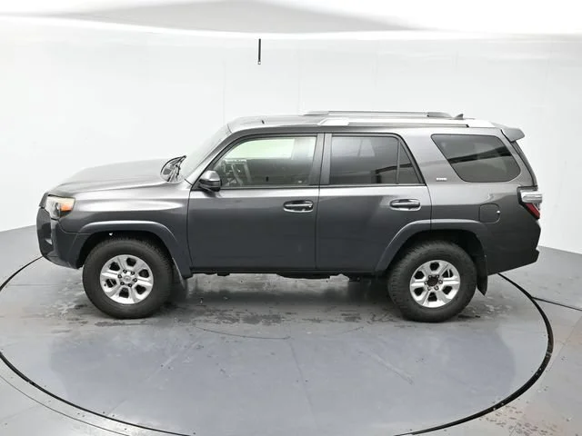 Used 2014 Magnetic Gray Met Toyota SR5 image 20
