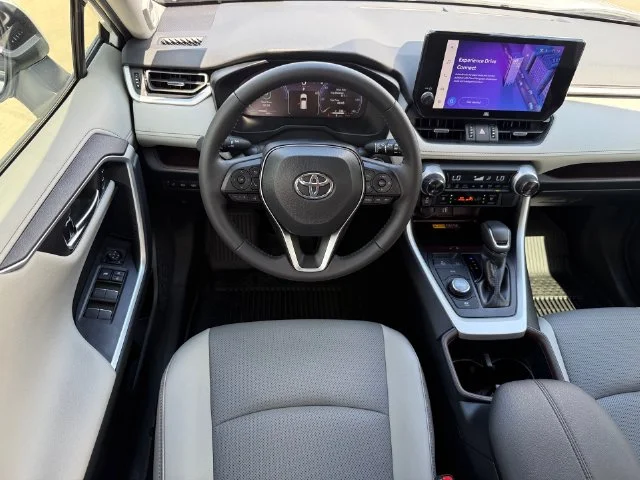 Certified Used 2025 WIND CHILL PEARL Toyota Limited image 24
