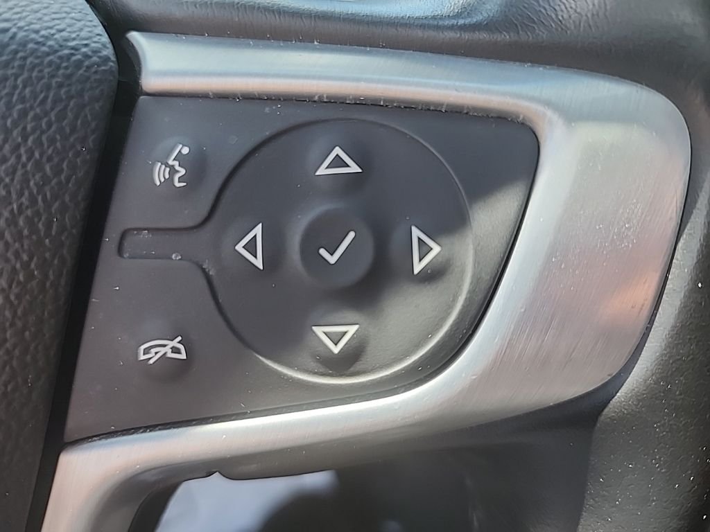 Used 2020 Black GMC SLE image 15