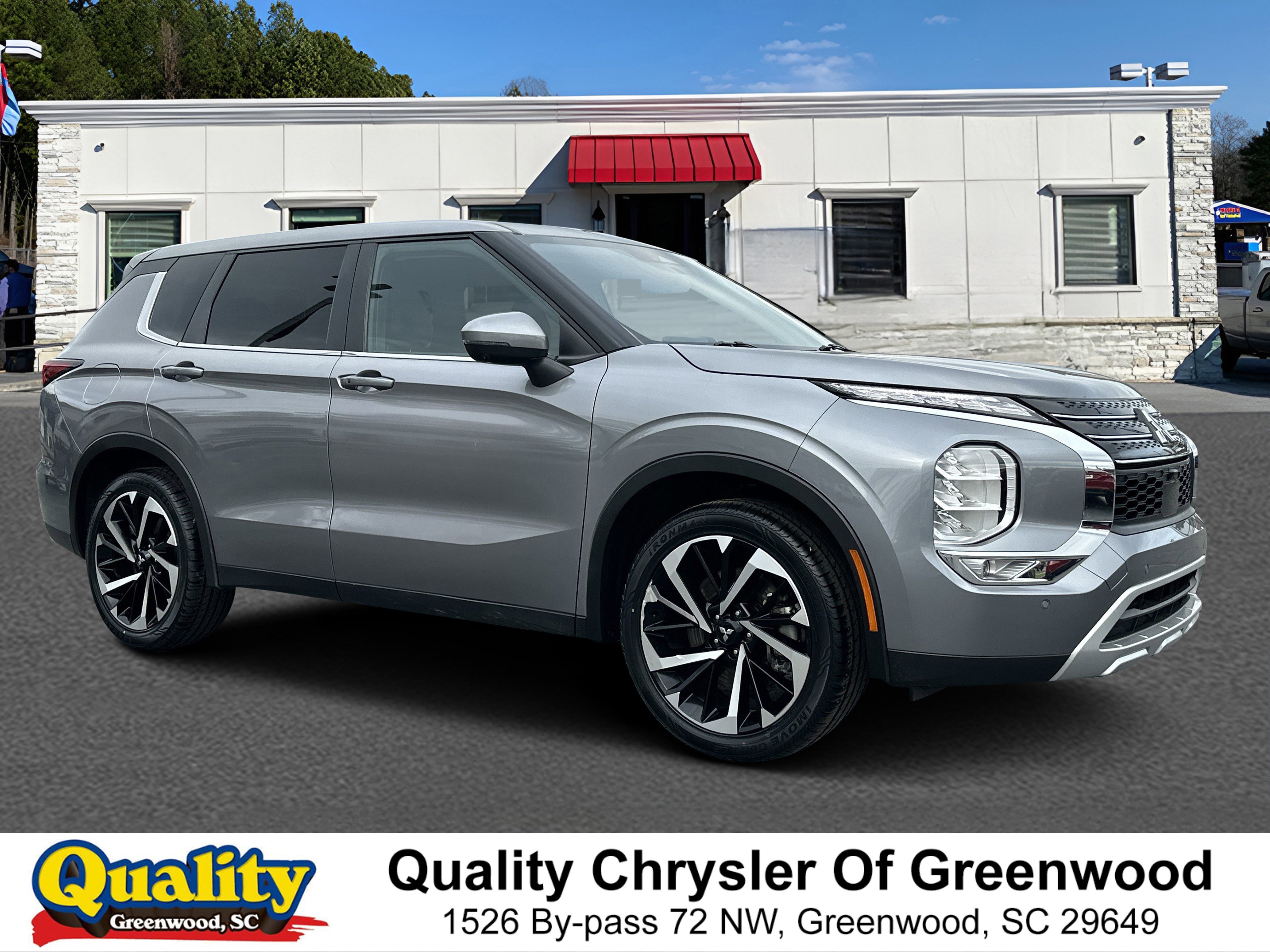 2024 Mitsubishi Outlander SE