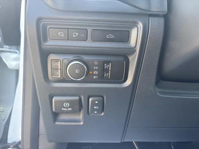 Used 2023 Oxford White Ford Lariat image 15