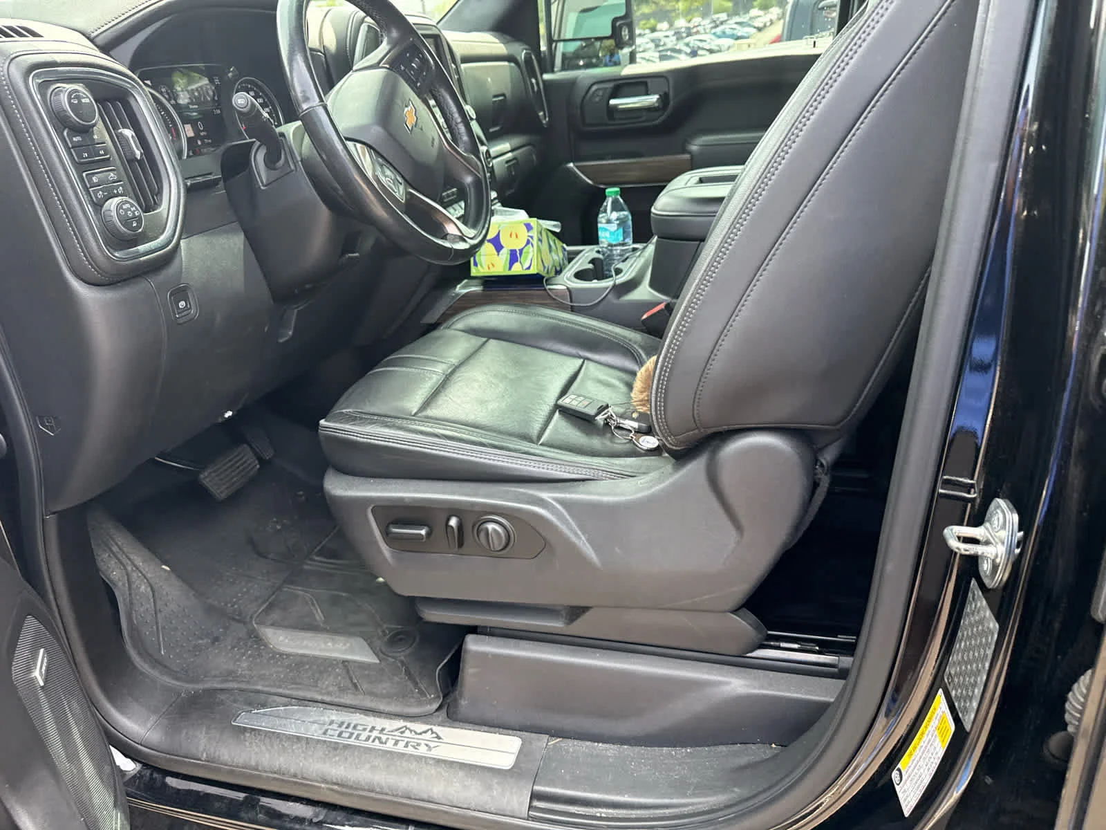 Used 2020 Black Chevrolet High Country image 10