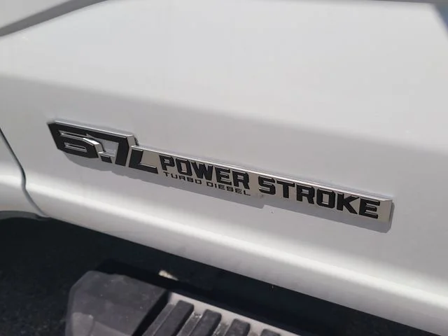 New 2025 Oxford White Ford XL image 9