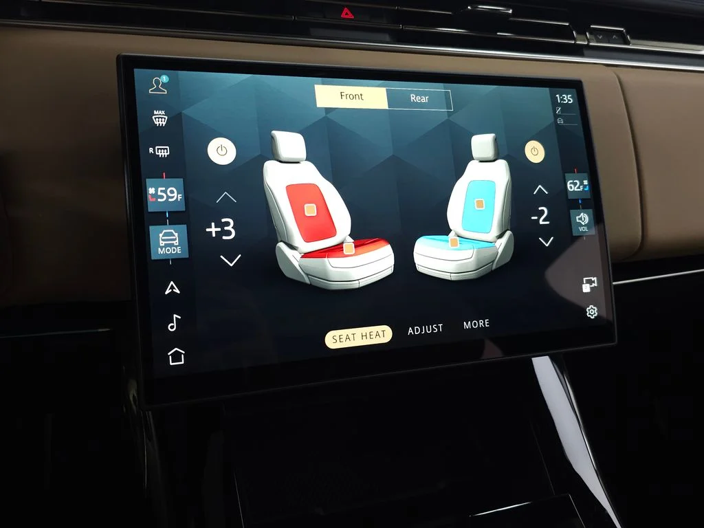 New 2026 Borasco Grey Land Rover Dynamic SE image 33