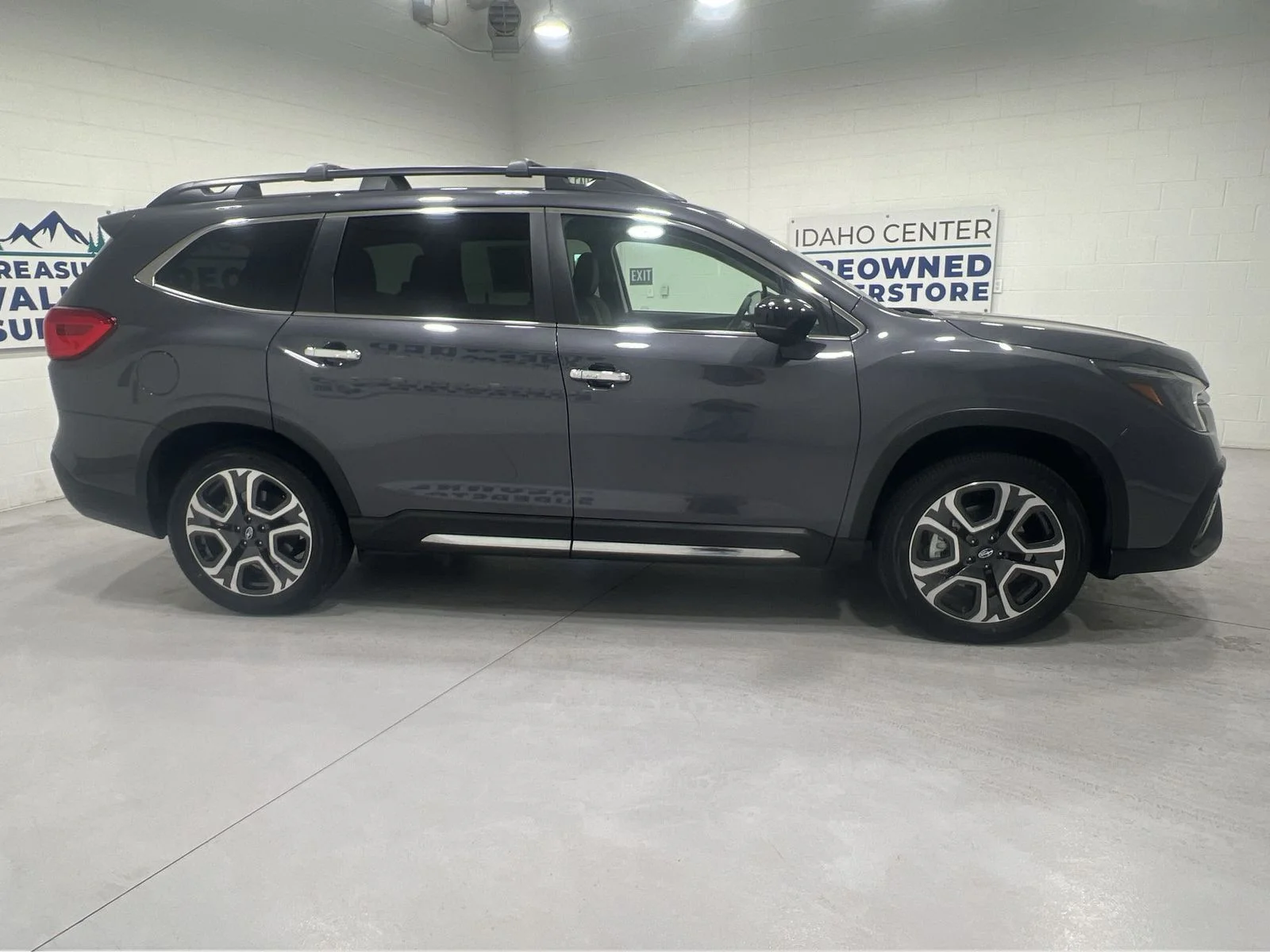 2026 Subaru Ascent Touring - Photo 9