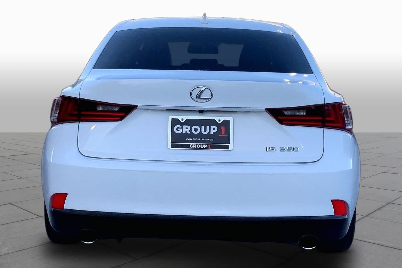 Used 2014 Ultra White Lexus  image 4