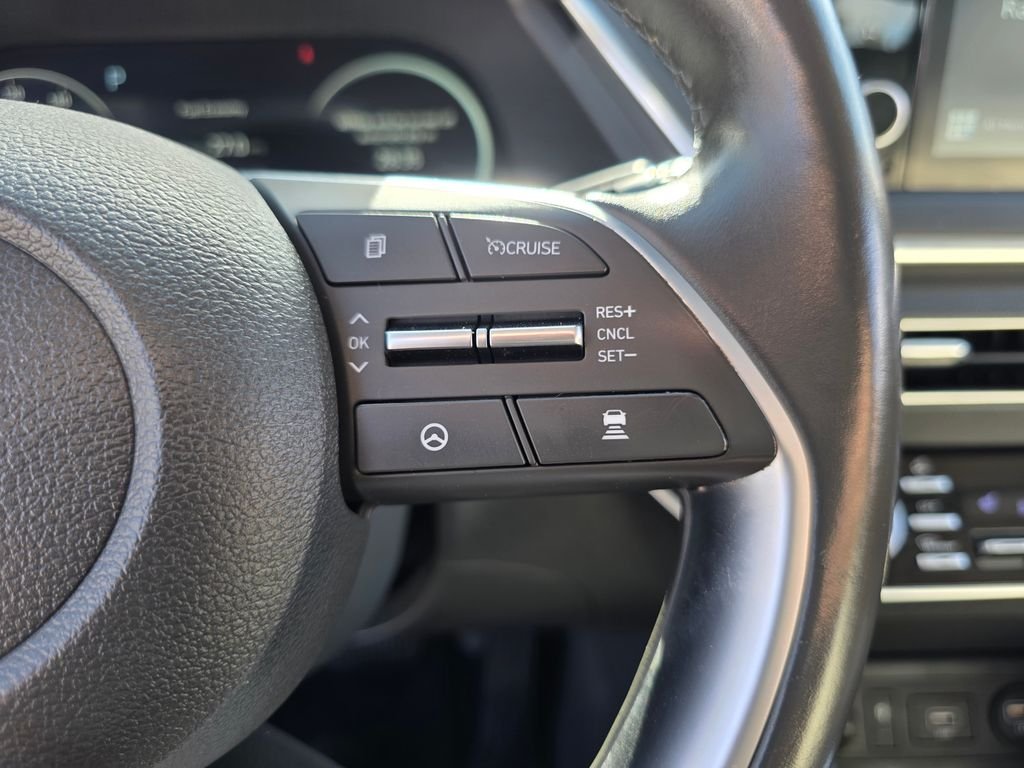 Used 2020 Red Hyundai SEL image 25