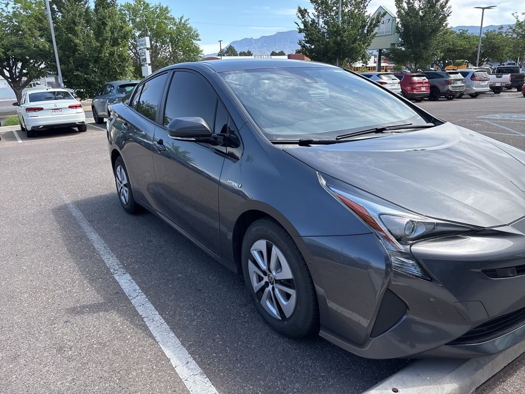 Used 2018 Gray Toyota Two image 10
