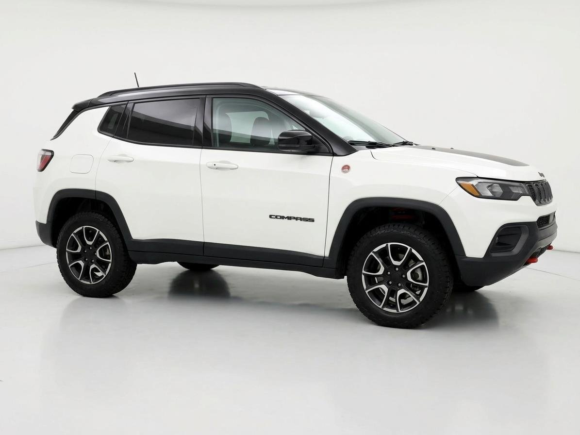 Used 2024 Bright White Clearcoat Jeep Trailhawk image 9