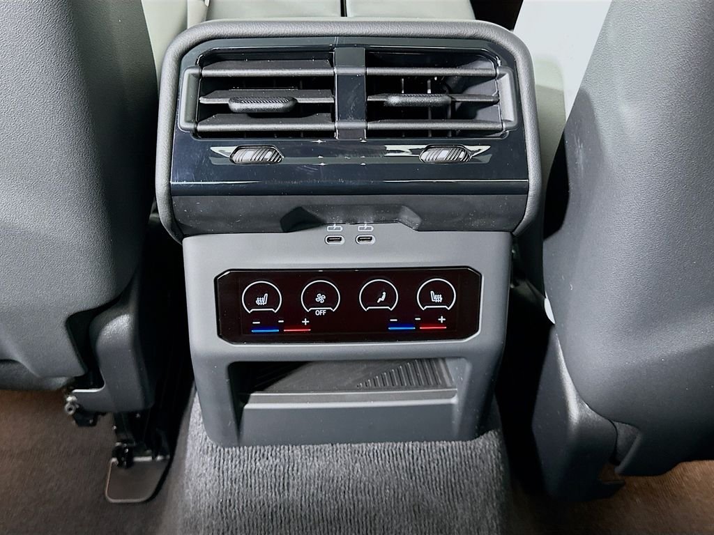 Used 2026 Vegas Red Metallic BMW Base image 25